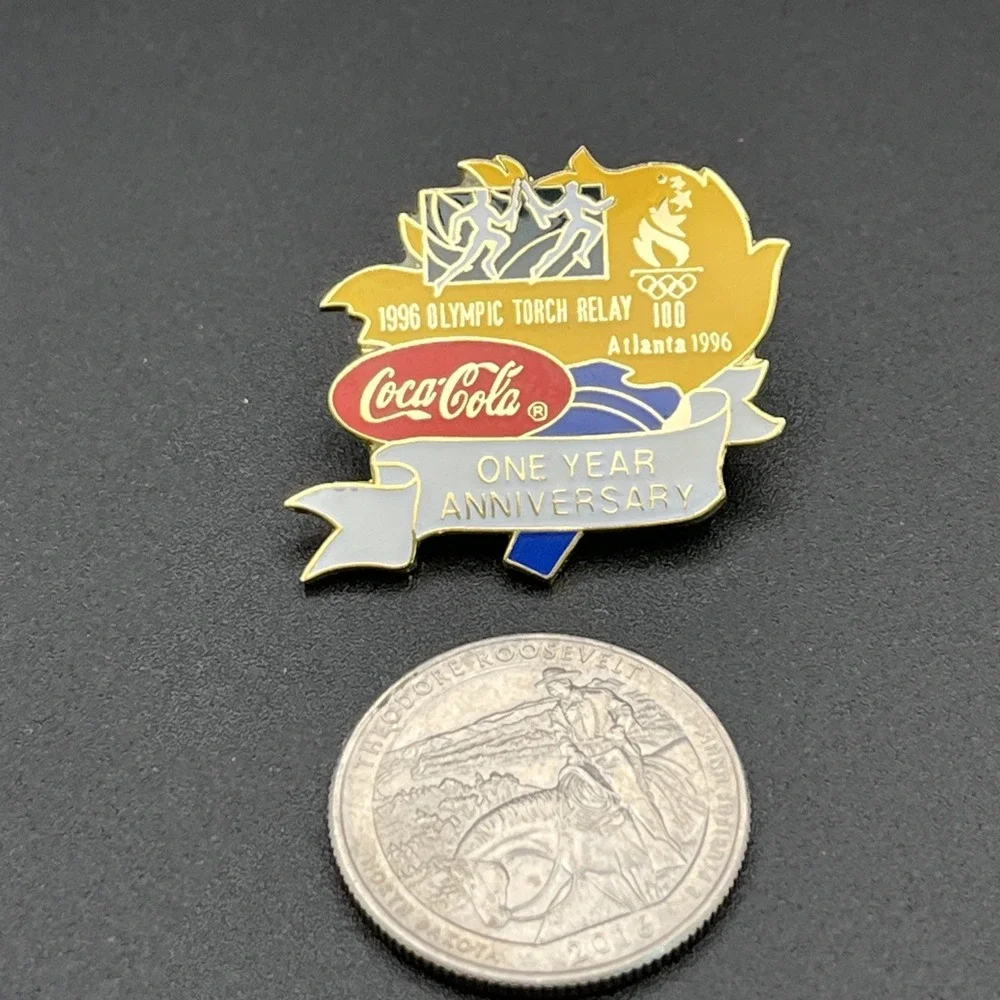 1996‎ Atlanta Olympics One Year Anniversary Torch Relay Coke Lapel Hat Pin